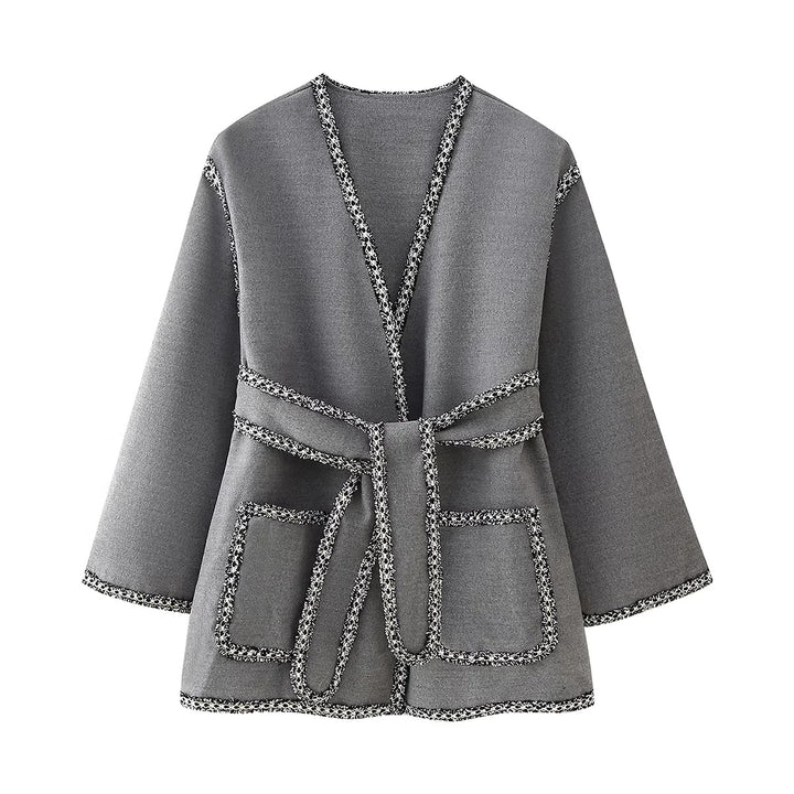Casual cardigan for women with practical pockets and chic elegant laces Lune London