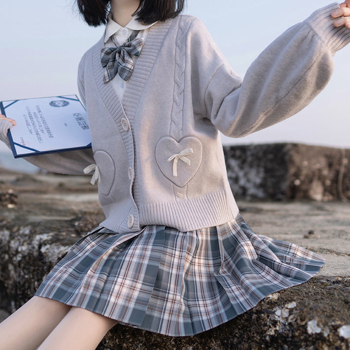 Cardigan for women with heart-shaped appliqués Lune London