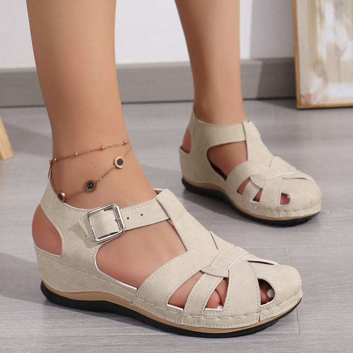 Women Comfortable Sandals with Adjustable Strap Lune London