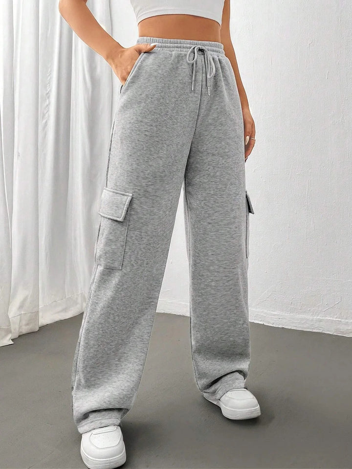 Lune London Women's Cargo Jogging Pants with Elastic Waist and Practical Side Pockets