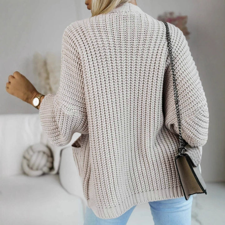 Casual knit jacket for ladies with large pockets and loose fit Lune London