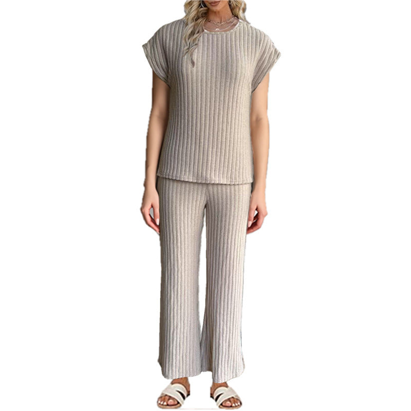 Comfortable knit loungewear set for women with wide sleeves and a relaxed fit Lune London