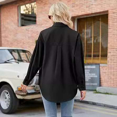 Loose women's blouse with buttoned front and elegant cut Lune London