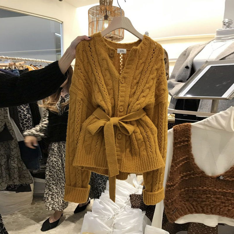 Knitted women's jacket with waist belt and embossed pattern Lune London