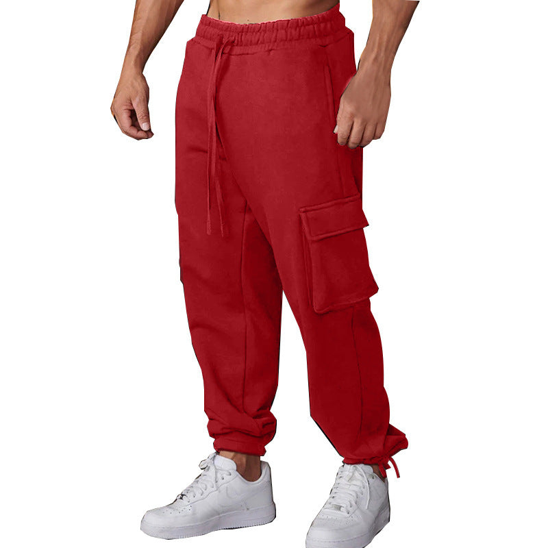 Men's casual cargo jogging pants with elastic waistband and practical side pockets Lune London