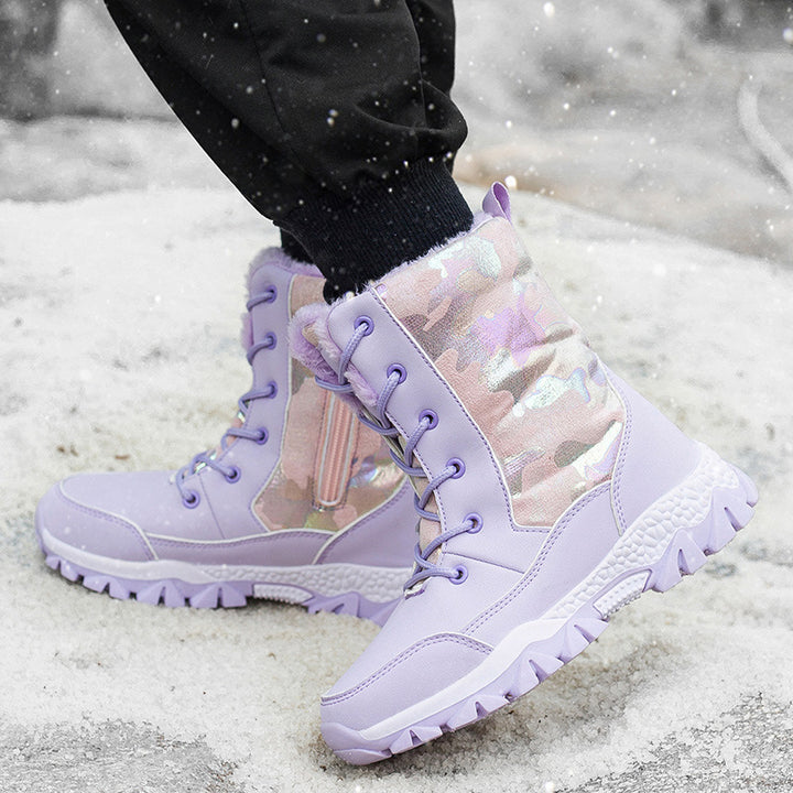 Winter boots for women padded with non-slip sole and chic and stylish design