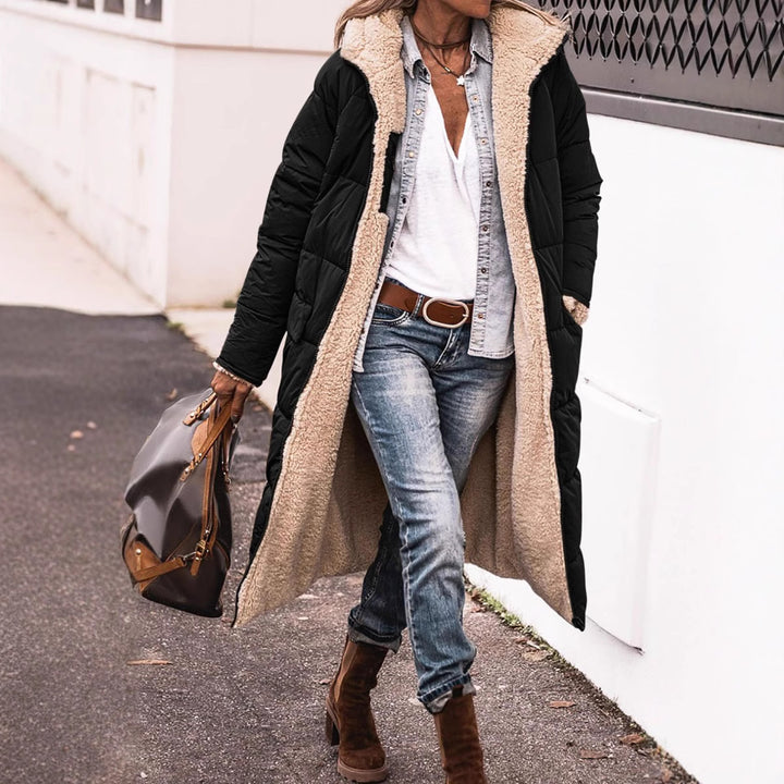 Ladies cozy winter coat with high-quality plush lining and practical pockets Lune London