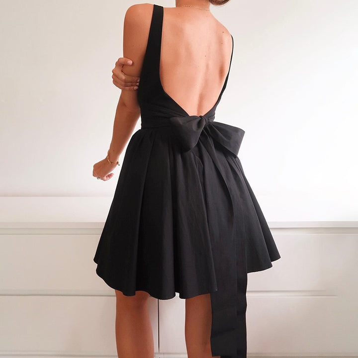 Mini A-line dress for women with square neckline and voluminous skirt Lune London
