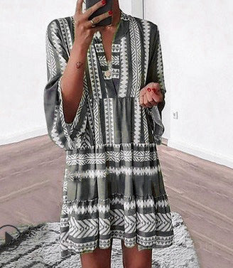 Casual wrap dress for women with voluminous sleeves and a graphic pattern Lune London