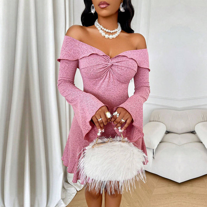 Robe mini femme à épaules dénudées avec détails en volants et manches larges Chic & Stil