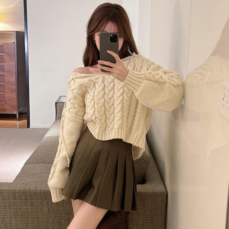 Braided pattern hoodie for women with V-neck Lune London