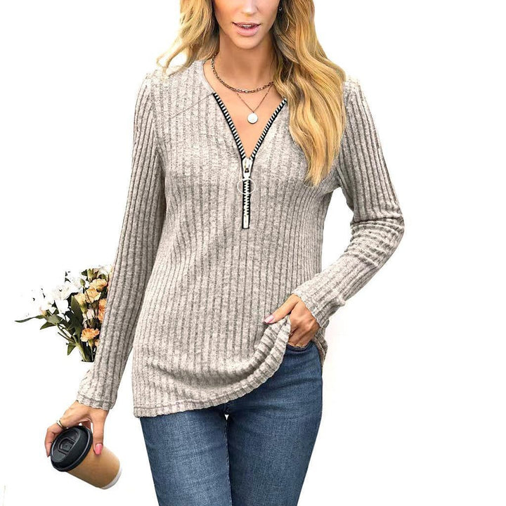 Knit sweater for women with modern zipper Lune London