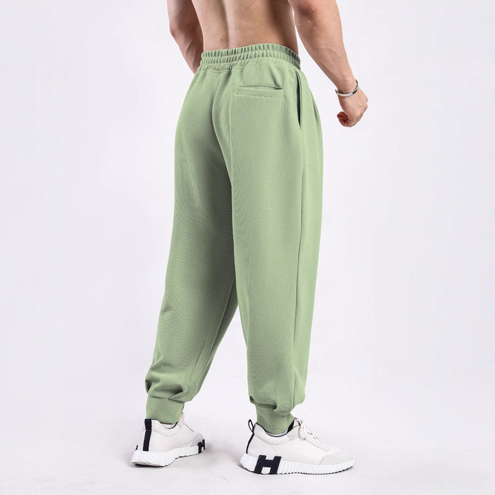 Casual men's jogging pants with elastic waistband and side pockets Lune London