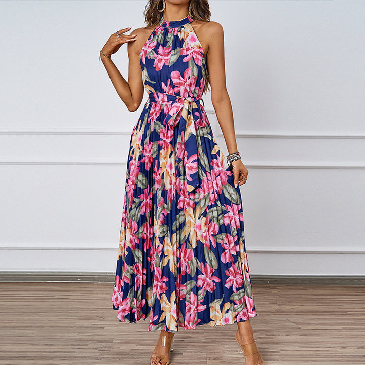 Elegant maxi dress for women with floral design and ruched top Chic & Stil