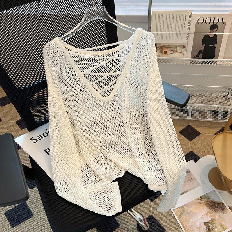 Pull en mesh pour femme avec découpe ouverte et décolleté en V profond Chic & Stil