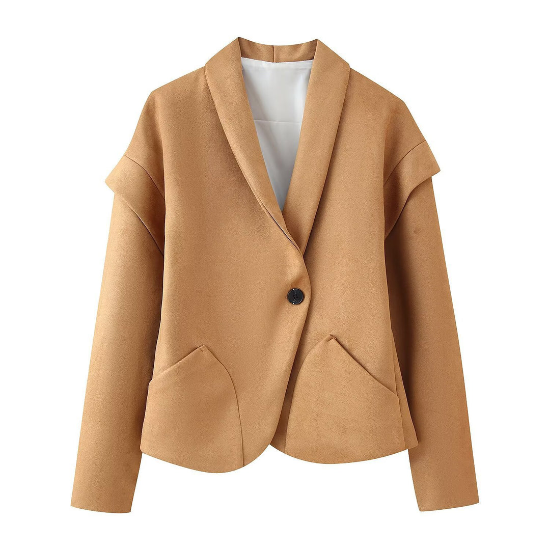 Veste blazer féminine tendance avec un large revers et des poches à rabat décoratives Lune London