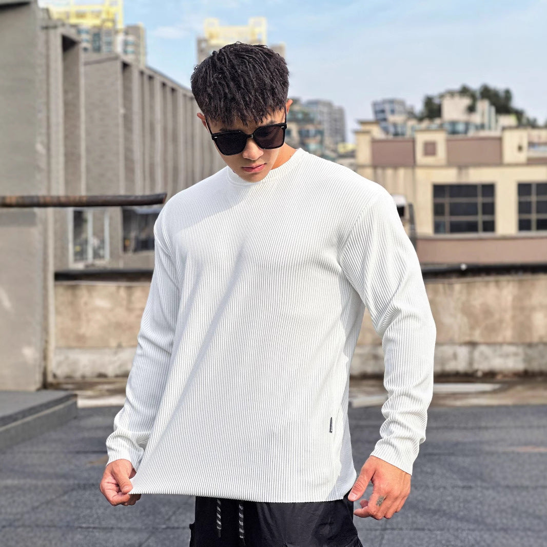 Men's long sleeve t-shirt in high quality ribbed material with a casual chic and stylish cut