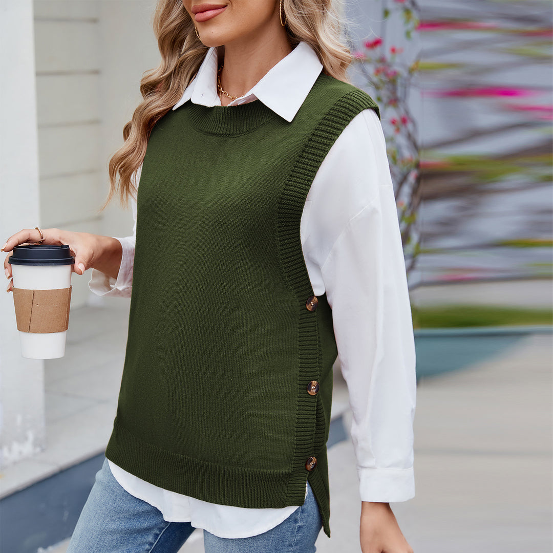 Women's knitted sweater with side button details and a modern fit Lune London