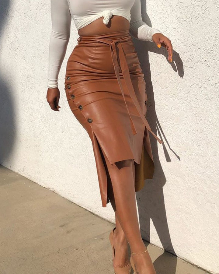 High-waisted midi skirt for women with button details Lune London
