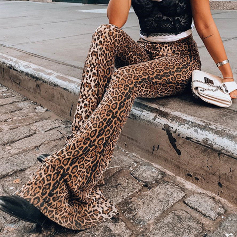 Women's flared pants in trendy leopard pattern Chic & Stil