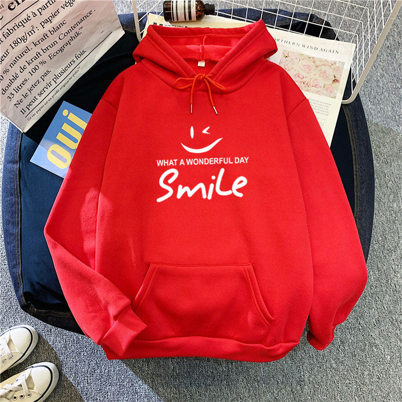 Women's hoodie with cheerful smile print Chic & Stil