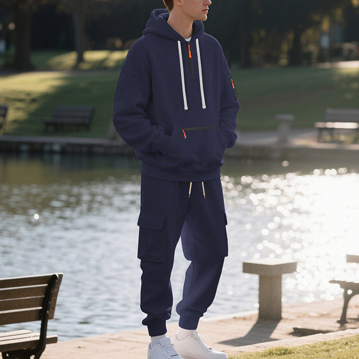 Men's sporty hoodie set and pants with practical pockets Lune London