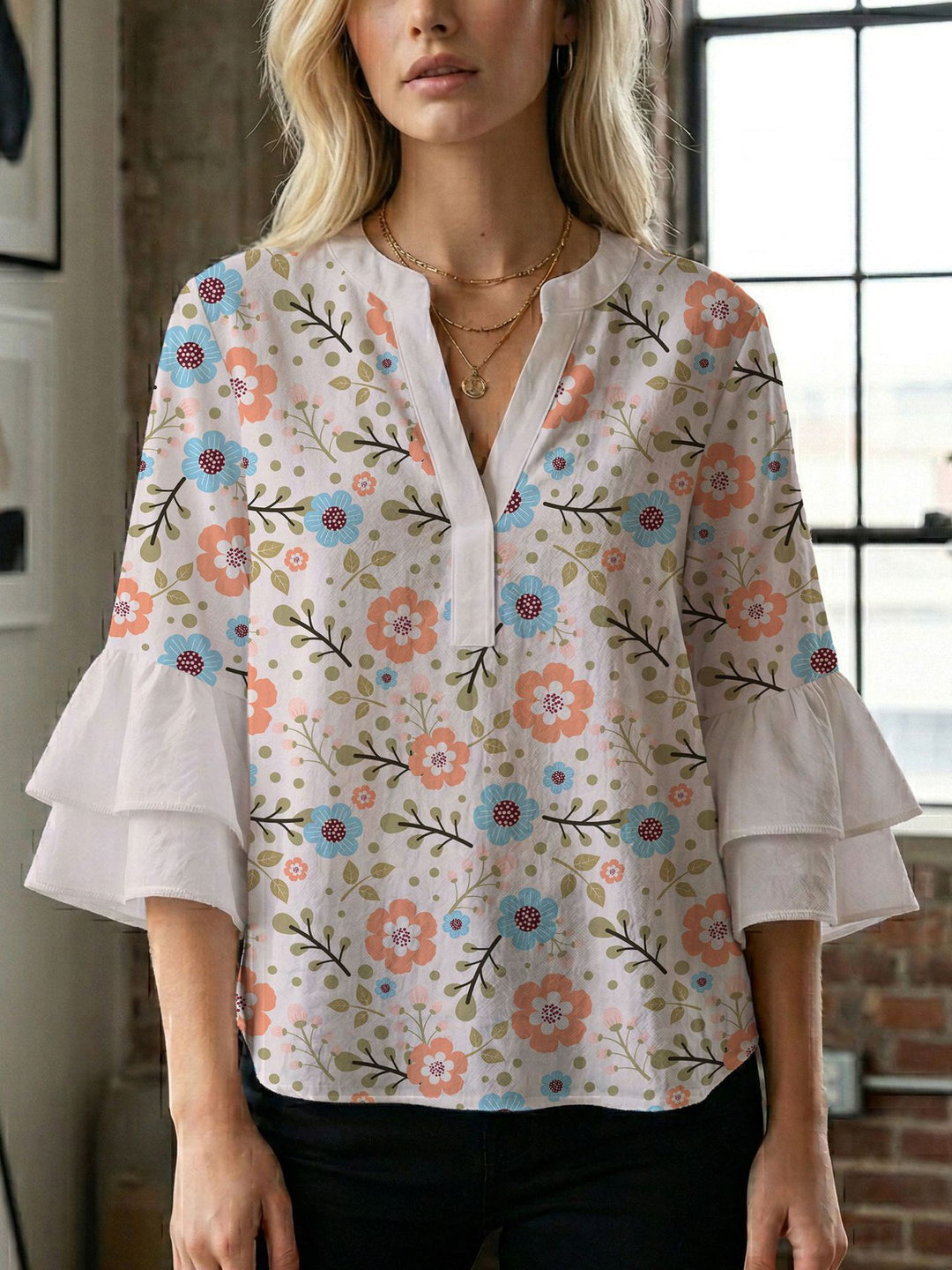 Women's blouse with voluminous wing sleeves and intense leaf pattern Lune London