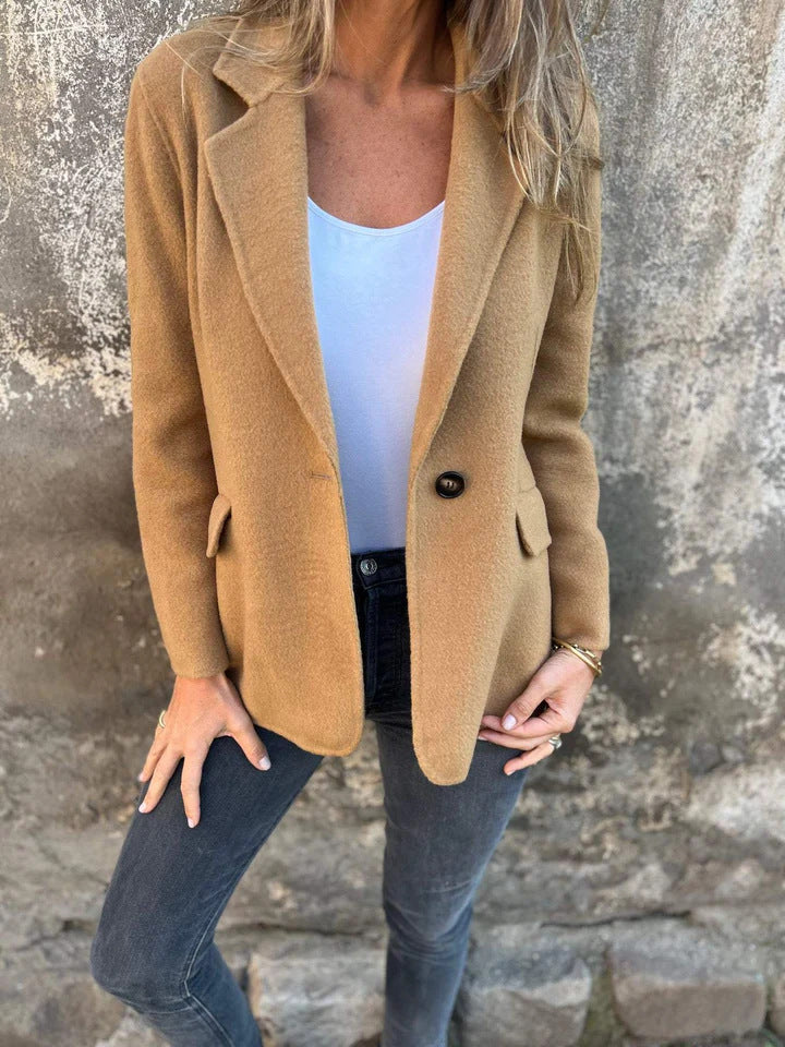 Women's elegant and comfortable blazer made of high-quality materials Chic and Style