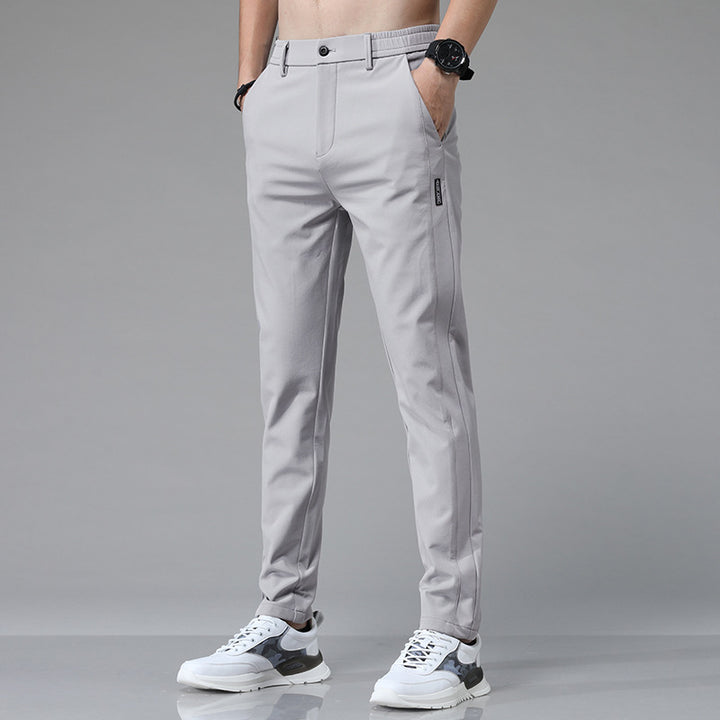 Easy-care chino pants for men with elastic waist and modern pockets Lune London