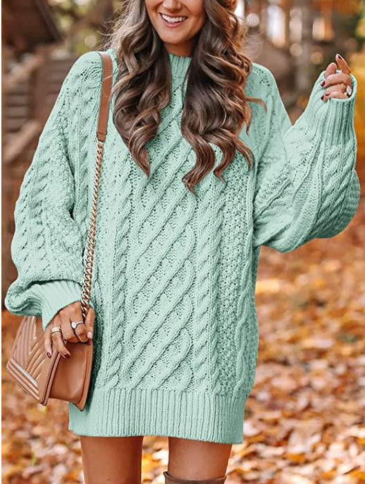 Chunky knit sweater for women with dropped shoulders and elegant cable knit pattern Lune Londonl