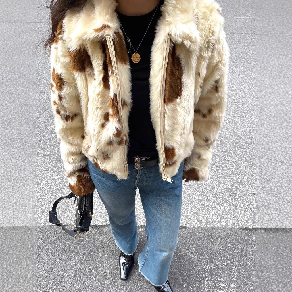 Elegant faux fur jacket for women with chic and stylish animal design