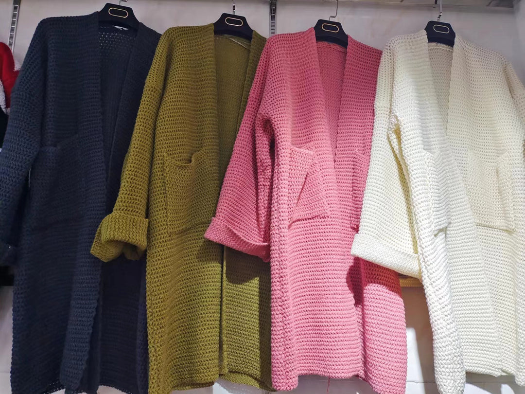 Cardigan en gros tricot pour femmes avec poches ouvertes et coupe décontractée Chic & Stil