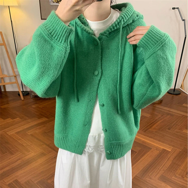Cardigan oversized confortable pour femmes avec capuche et détails de boutons Chic & Stil