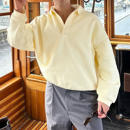 Casual V-neck sweater for men in soft material Lune London