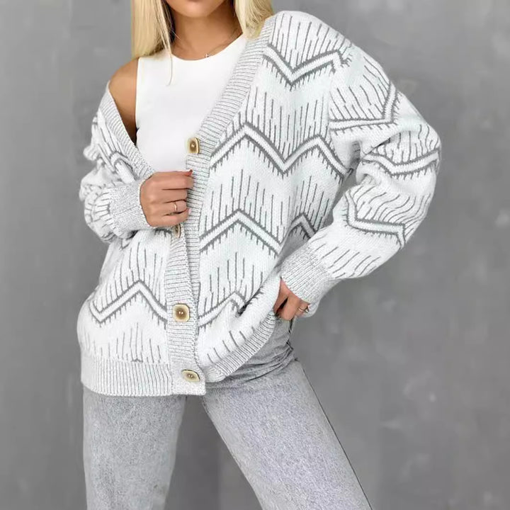 Veste en tricot pour femmes avec motif en zigzag et détails de boutons Chic & Stil