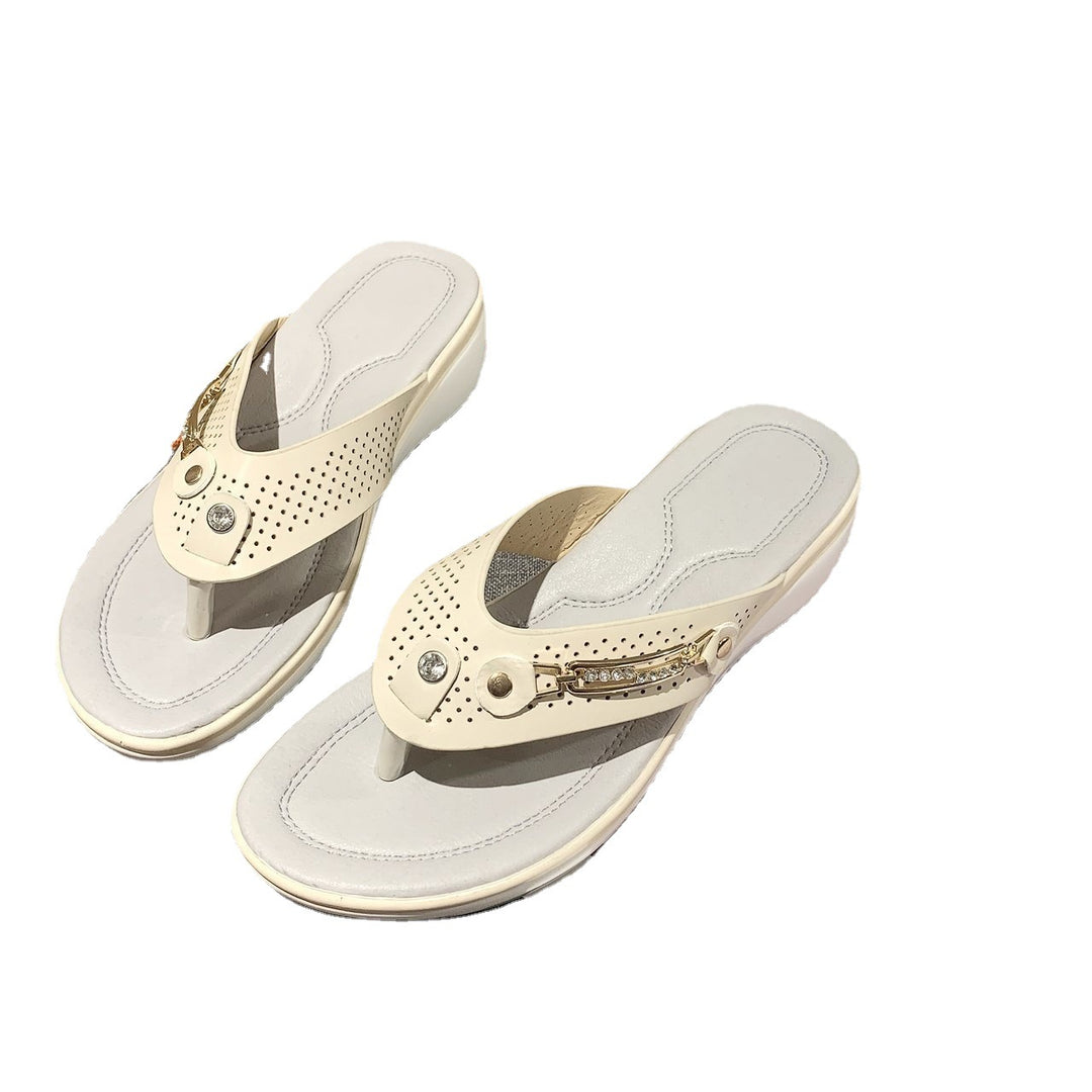 Comfortable strap sandals for women with decorative details and an ergonomic sole Lune London