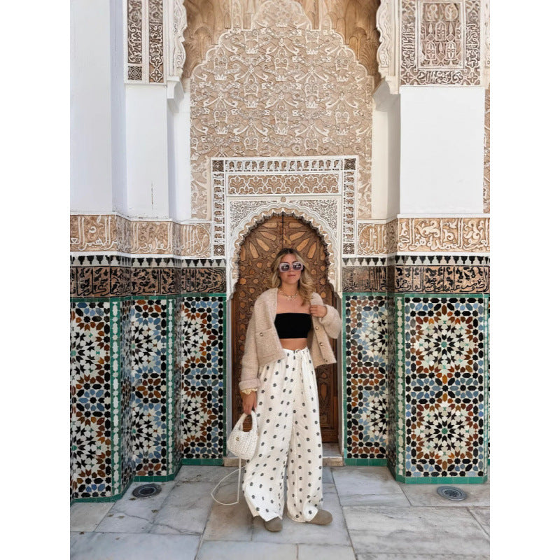 Casual flared pants for women with trendy print Lune London