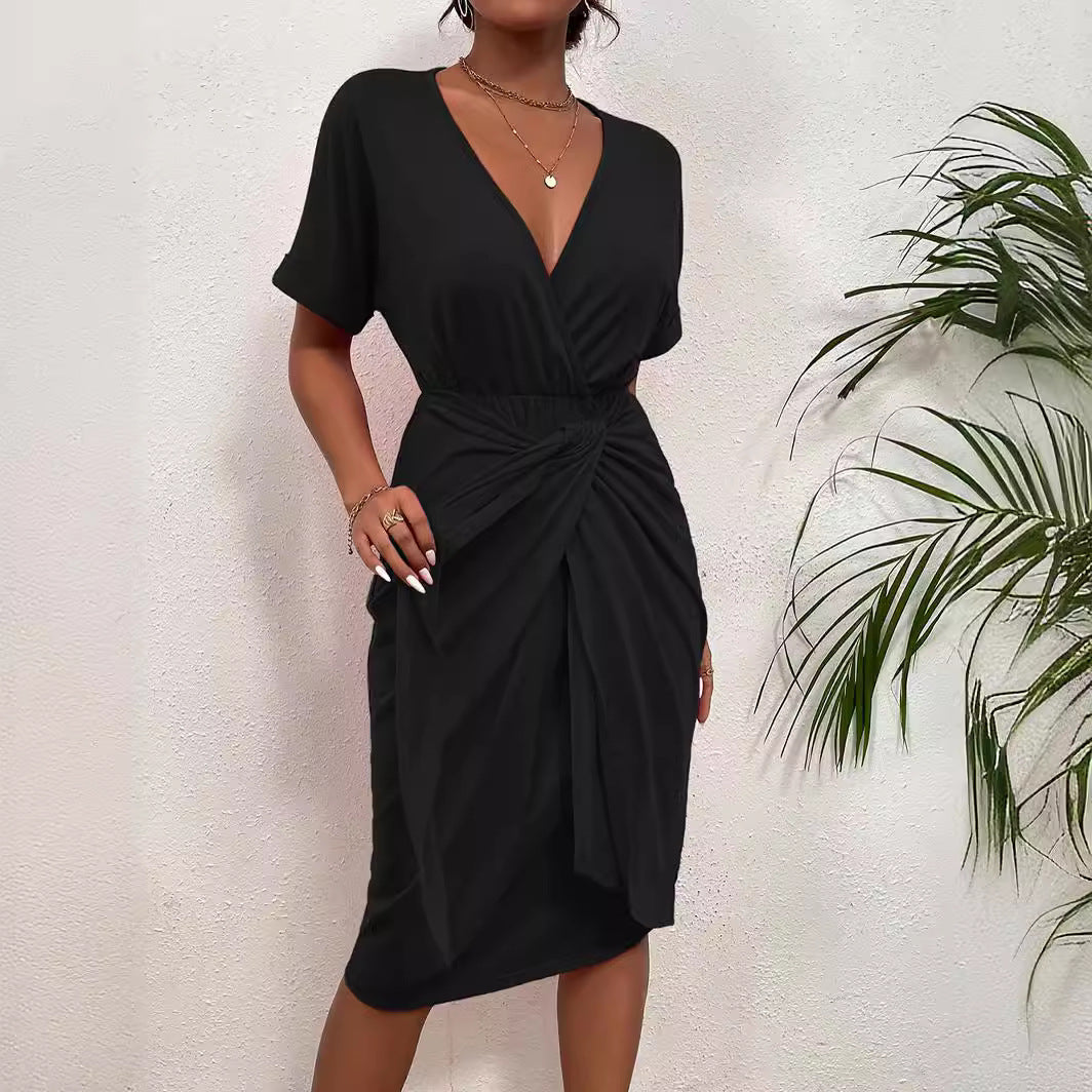 Wrap dress for women with an elegant V-neckline and a multitude of styling possibilities Lune London