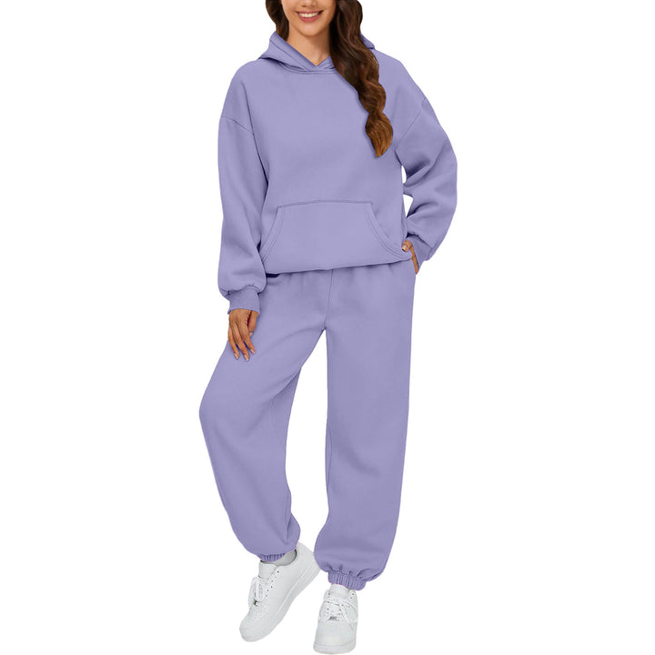 Women's Comfortable Hoodie Suit Made of Soft Sweat Fabric Chic & Stil