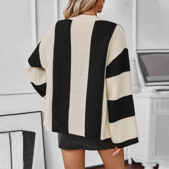 Lady cardigan with a unique textured pattern and trendy button details Lune London