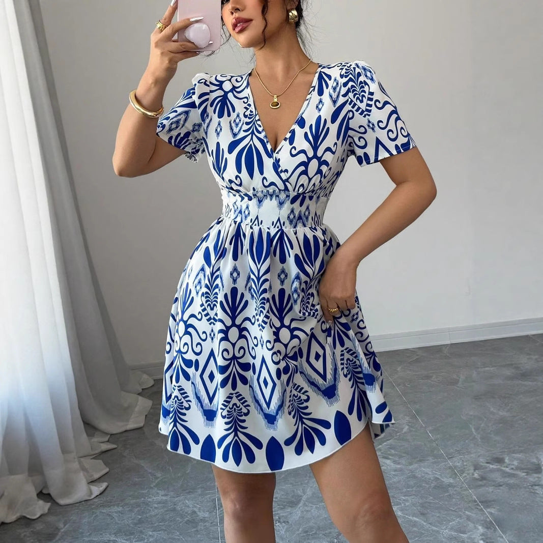 Mini dress for women with a playful A-line cut and floral patterns Lune London