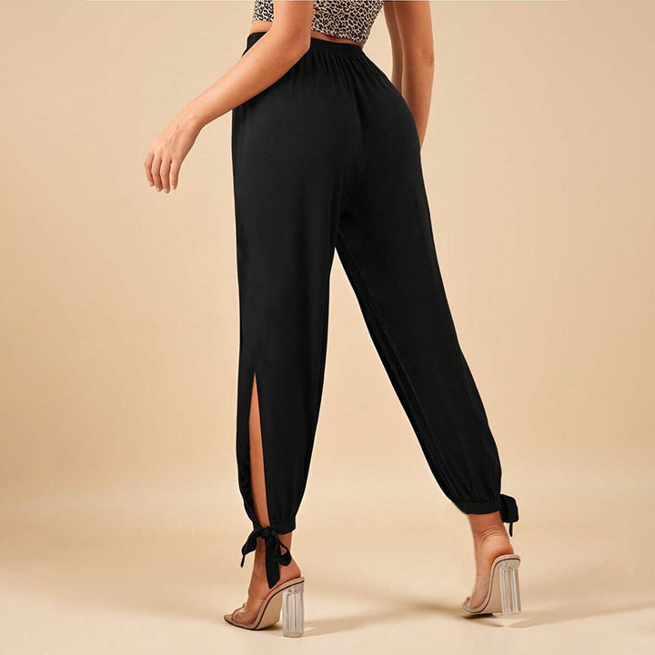 Pantalons élégants pour femmes avec fentes latérales et cordon de serrage Chic & Stil