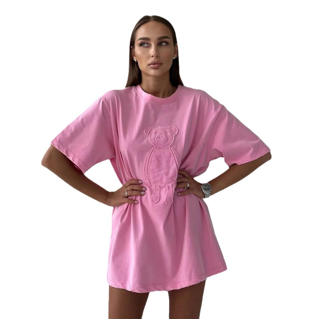 Oversized t-shirt for women with creative bear design Lune London