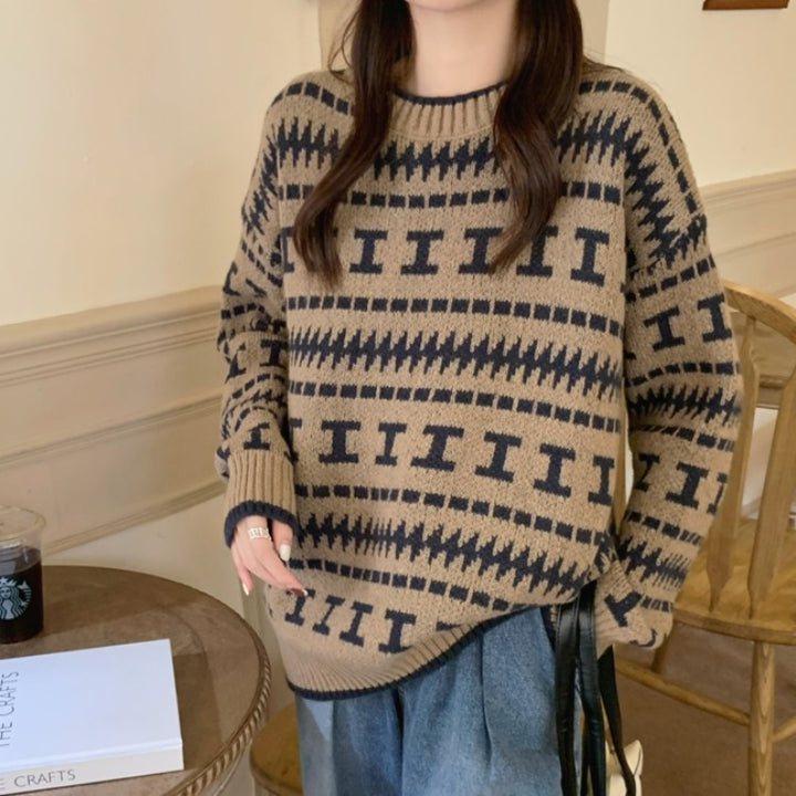 Knitted sweater for women with a modern geometric pattern Lune London