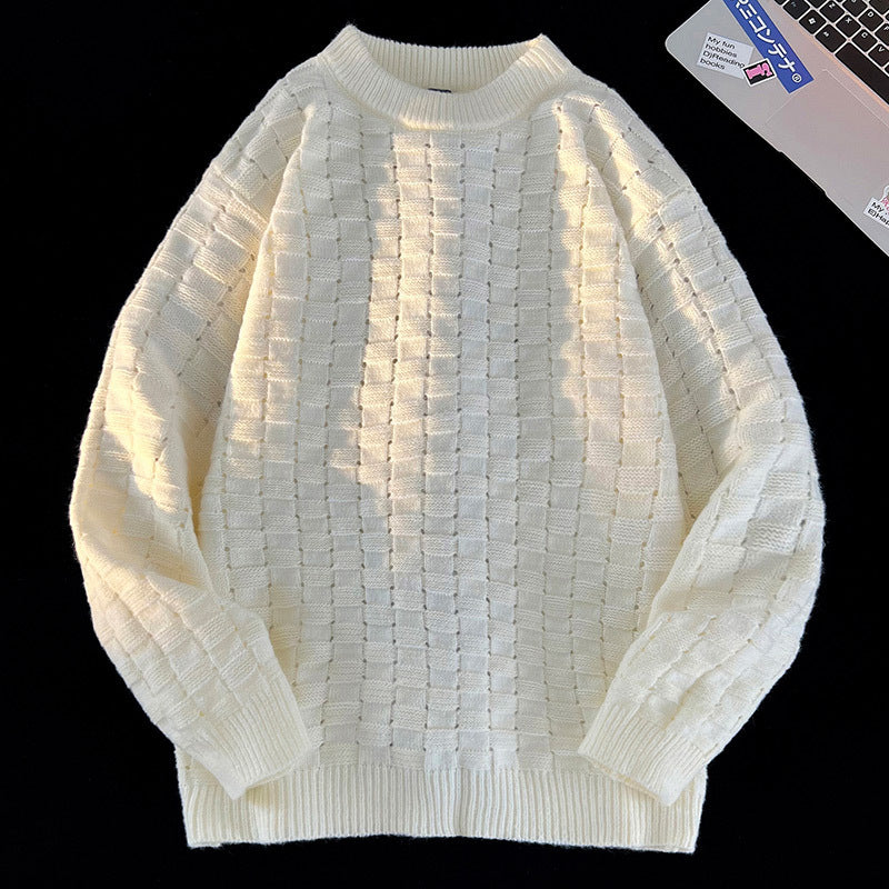 Thick knitted sweater for women with a modern design Lune London