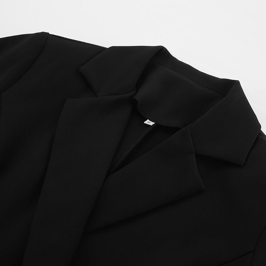 Blazer dress for ladies with double-breasted buttons and pleats Lune London