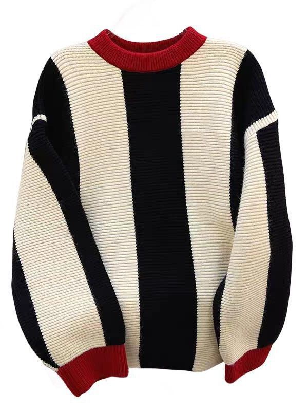 Knitted sweater for women with puffed sleeves and a contrasting striped pattern Lune Londonl