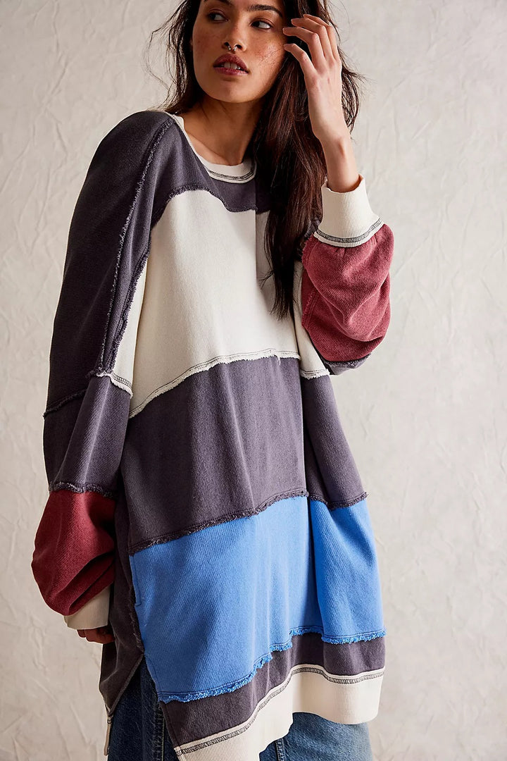 Oversized casual sweater for women with chic and stylish color block design