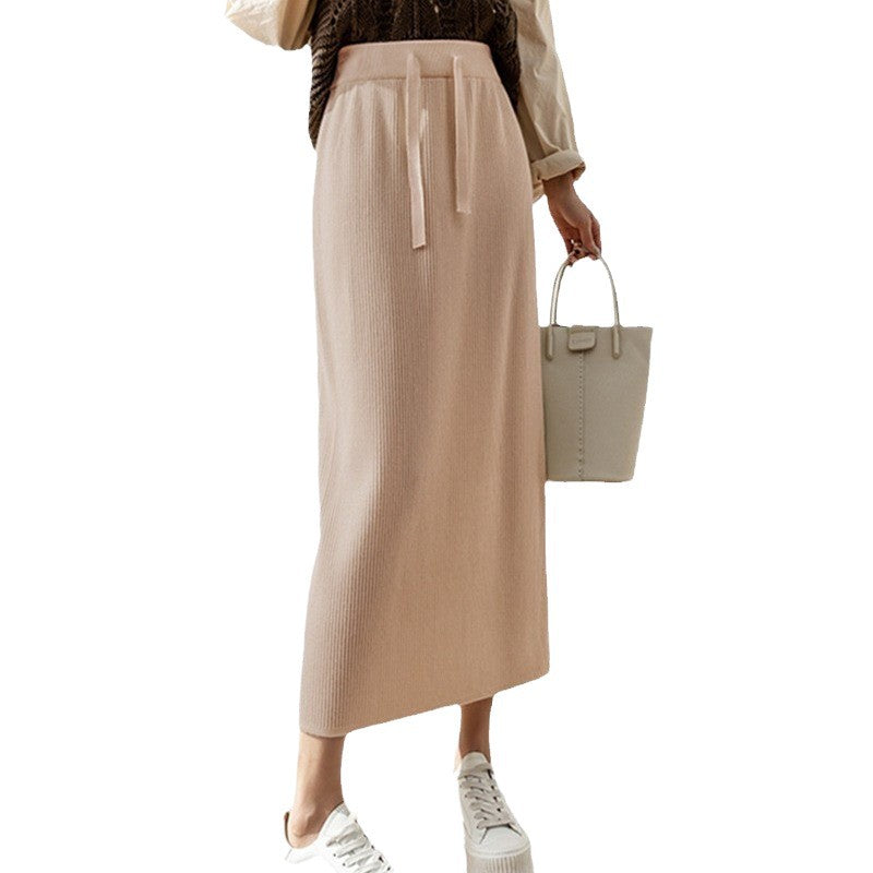 Lune London women's midi skirt with lace at the waist and ribbed design
