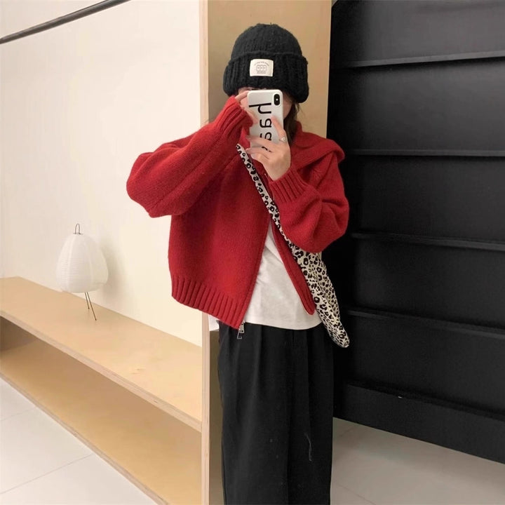 Ladies warm knit jacket with hood and pockets Lune London